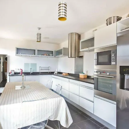 Perfect House Apartment